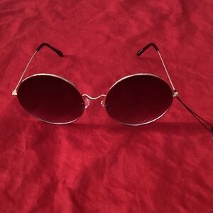 Gold Frame Round Sunglasses